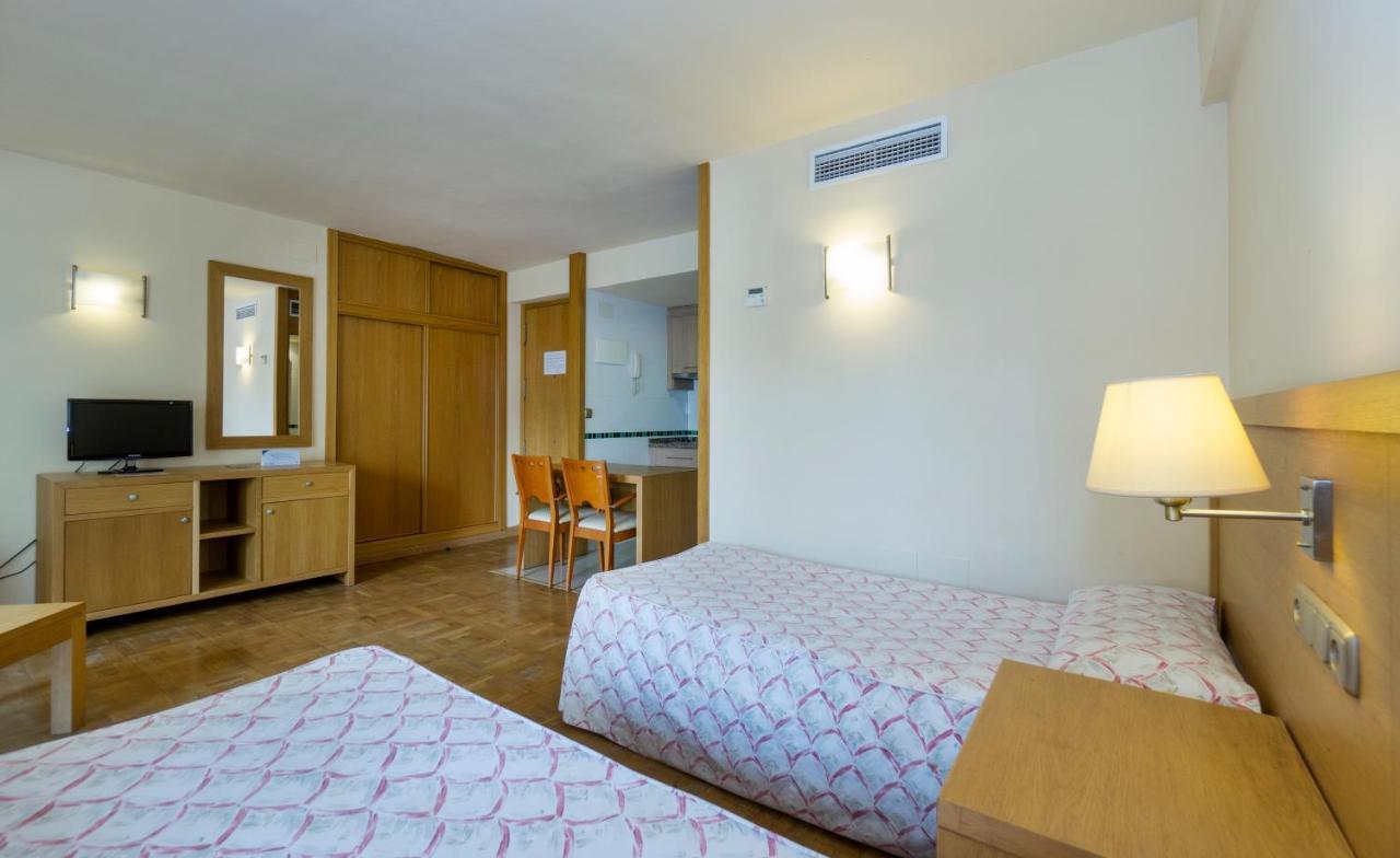 Apartamentos Ms Pepita 贝纳尔马德纳 外观 照片