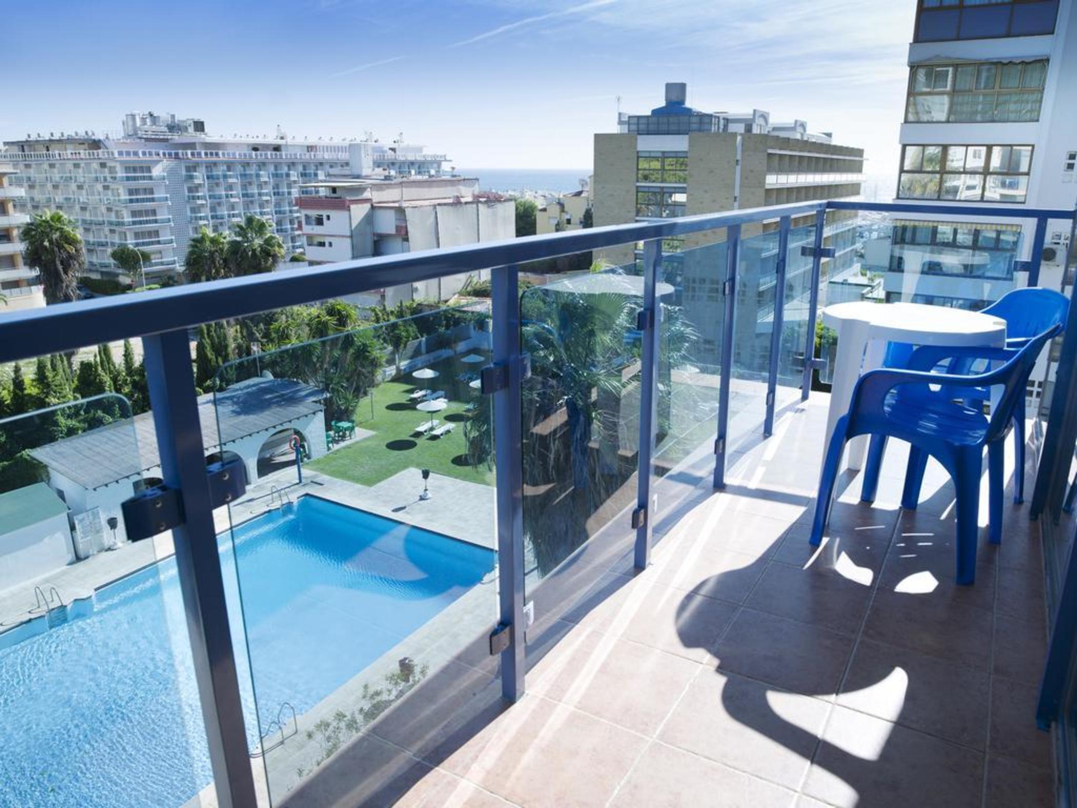 Apartamentos Ms Pepita 贝纳尔马德纳 外观 照片