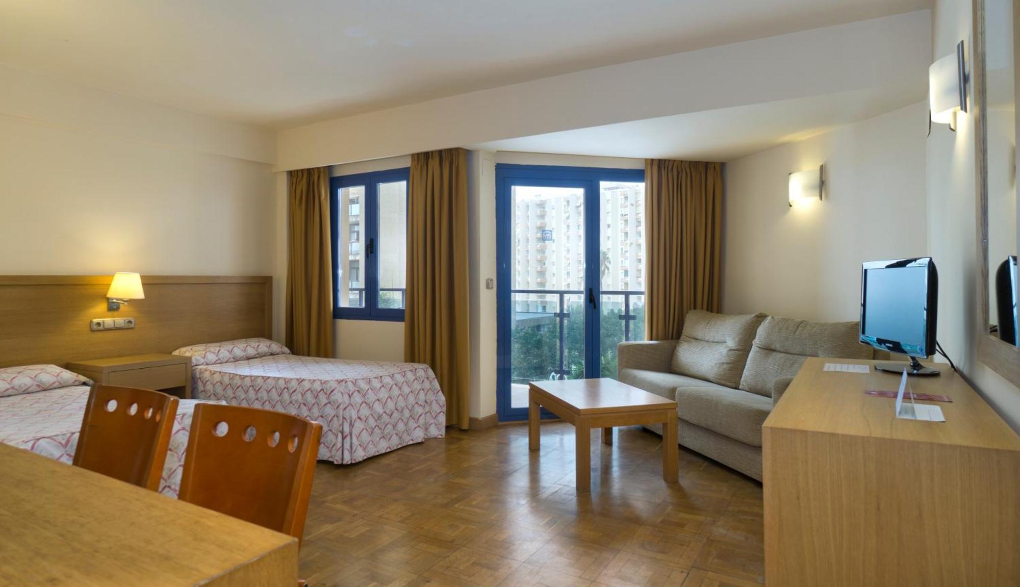 Apartamentos Ms Pepita 贝纳尔马德纳 外观 照片
