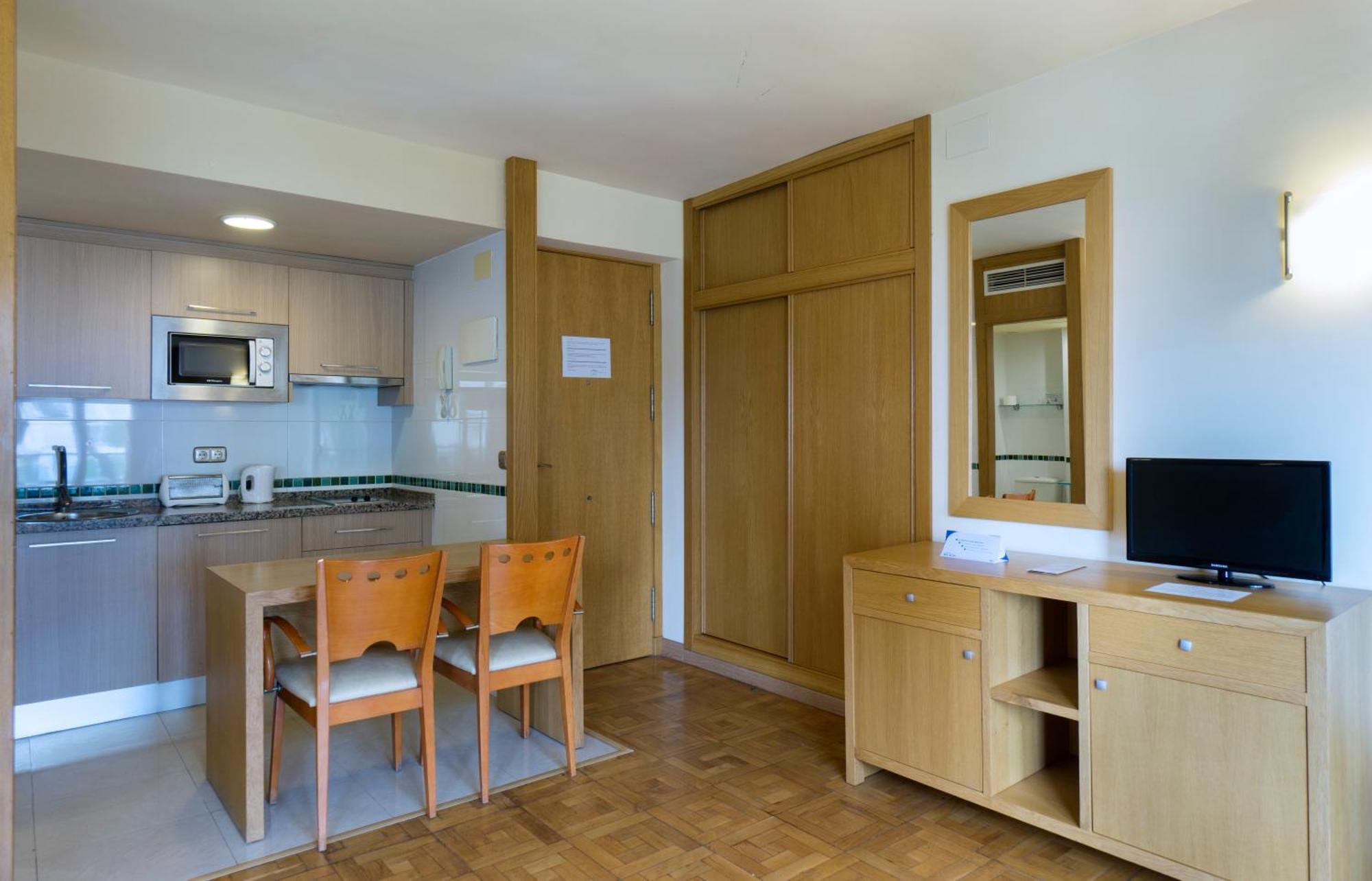 Apartamentos Ms Pepita 贝纳尔马德纳 外观 照片
