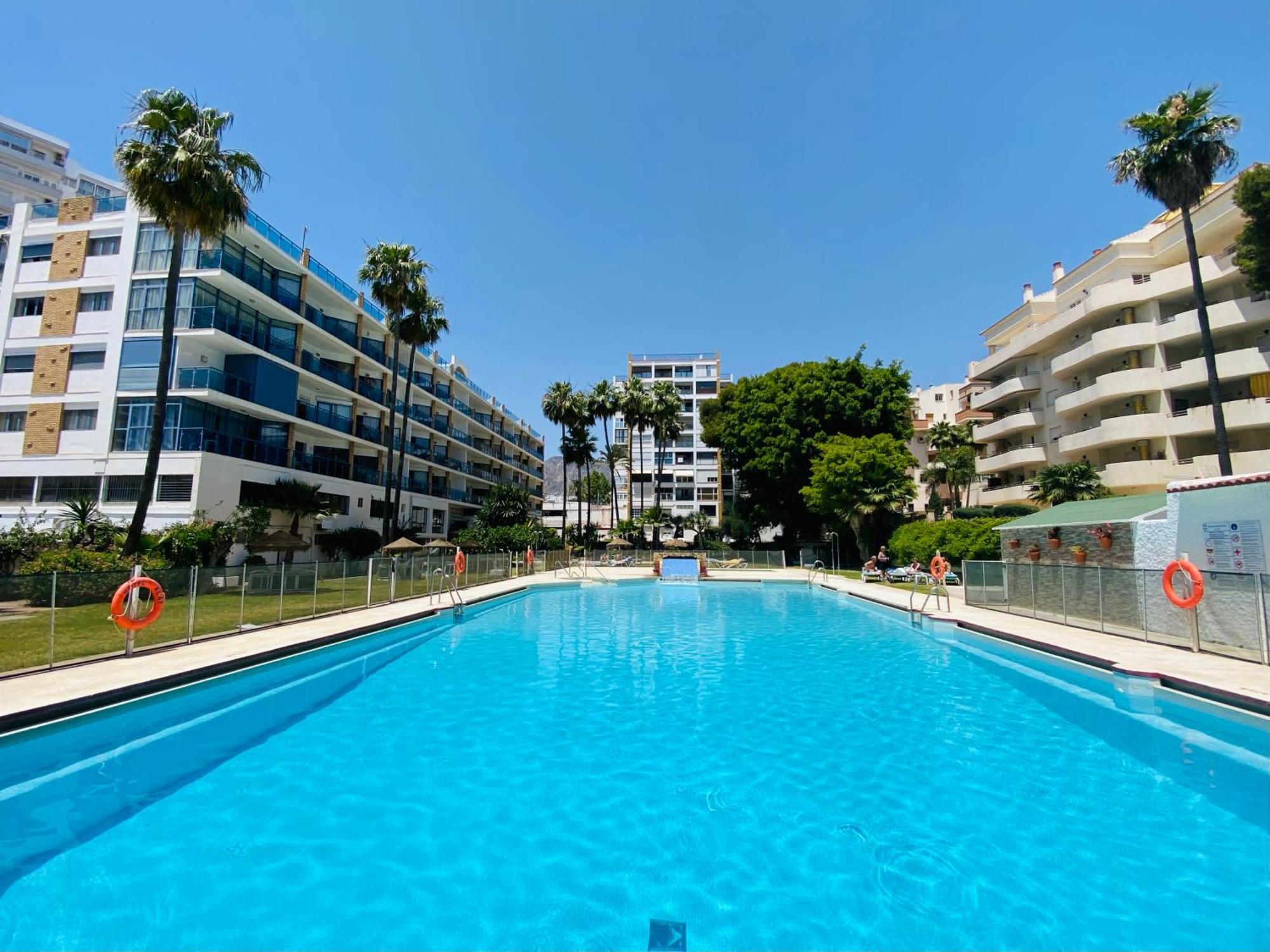 Apartamentos Ms Pepita 贝纳尔马德纳 外观 照片