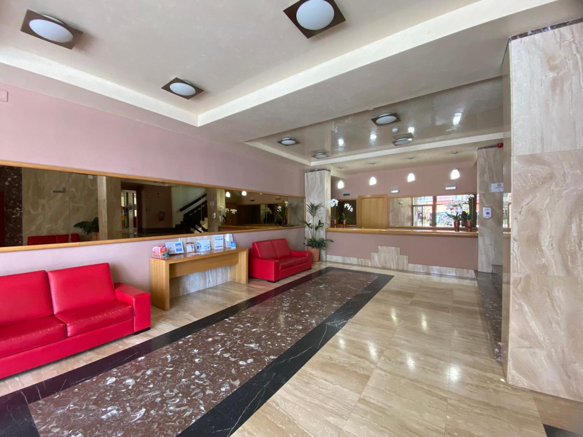 Apartamentos Ms Pepita 贝纳尔马德纳 外观 照片