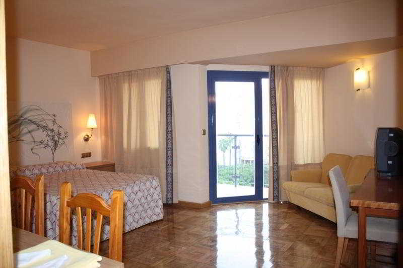 Apartamentos Ms Pepita 贝纳尔马德纳 外观 照片