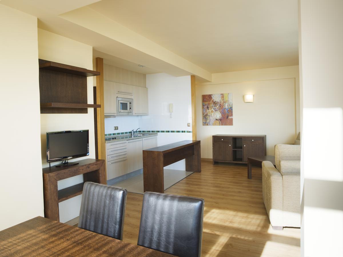 Apartamentos Ms Pepita 贝纳尔马德纳 外观 照片