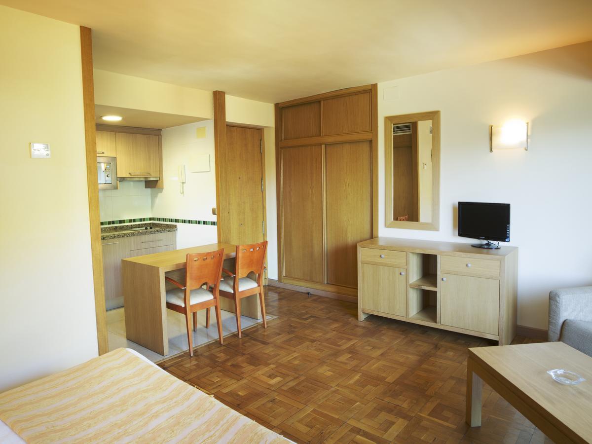 Apartamentos Ms Pepita 贝纳尔马德纳 外观 照片