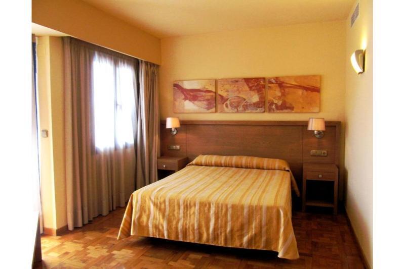 Apartamentos Ms Pepita 贝纳尔马德纳 外观 照片